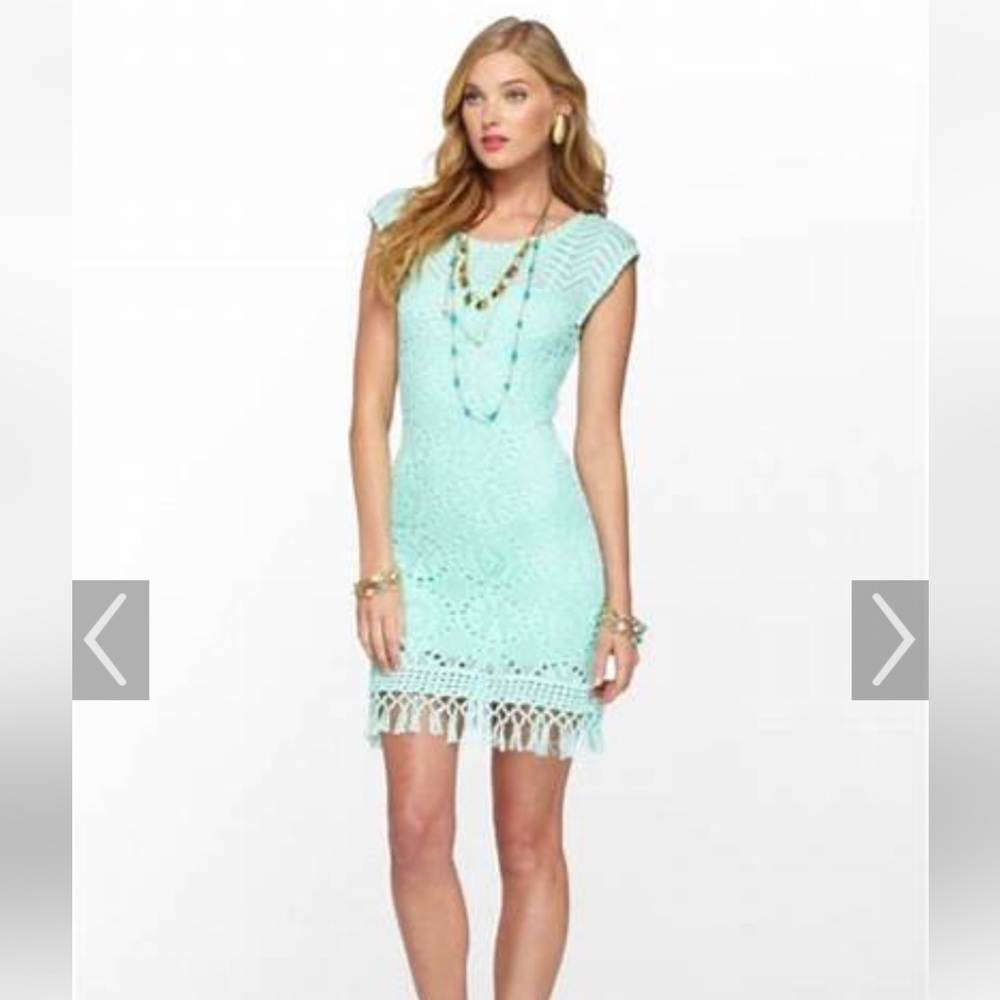 Lilly Pulitzer sweater dress size medium